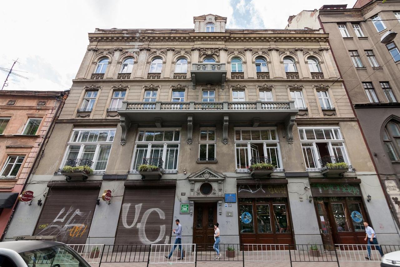 Leogrand Three Bedrooms Vip Apartments On Kniazia Romana 12 Lviv Eksteriør billede